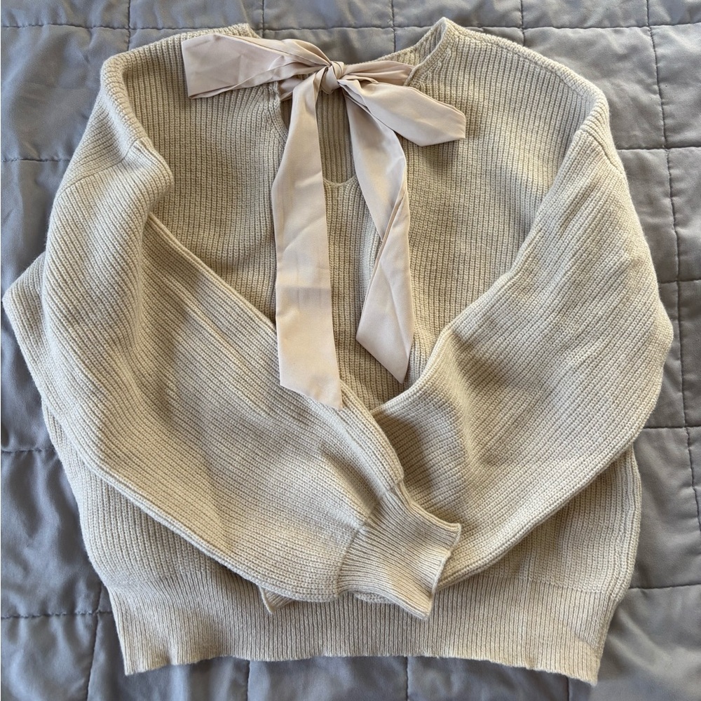 🟡 CLEARANCE DONATING SOON SHEIN Beige Ribbed Knit Top